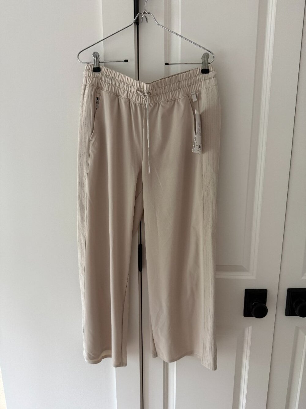 NWT Athleta Avenue Wide Leg Crop Pants Size 8 - Picture 4 of 7